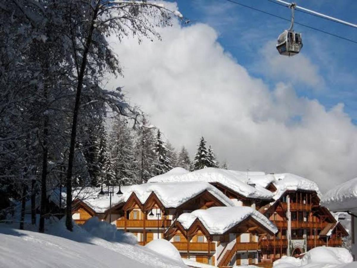 Hotel Dal Bracconiere Folgarida Exteriör bild