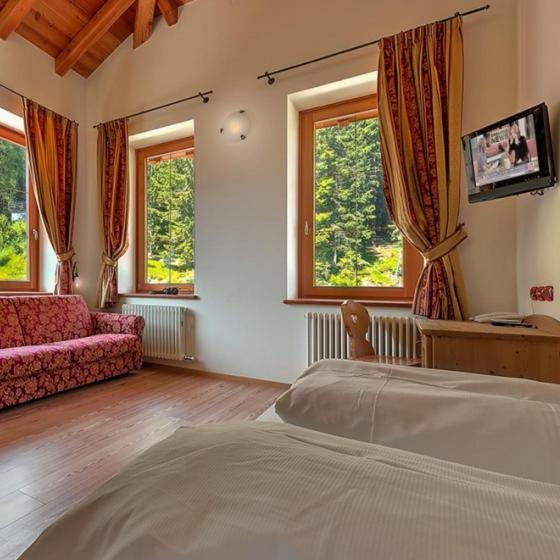 Hotel Dal Bracconiere Folgarida Exteriör bild